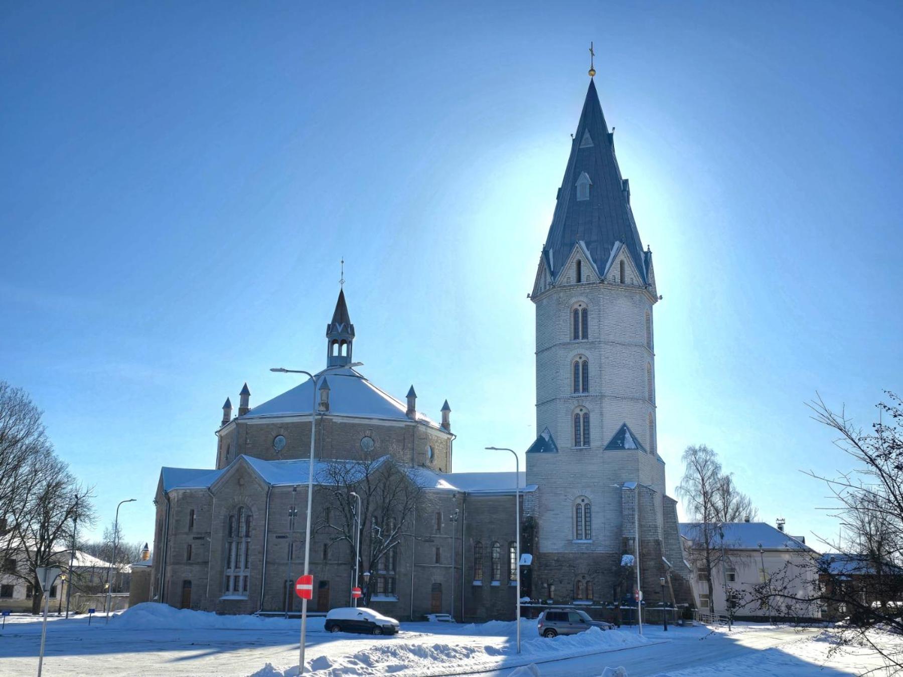 Hero Avenue Apartment Narva Luaran gambar